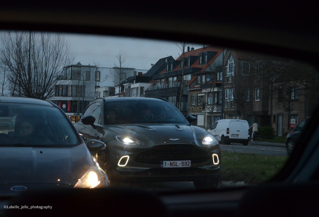 Aston Martin DBX