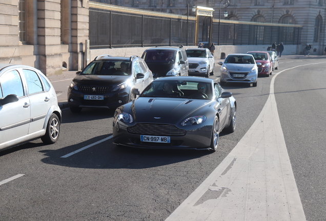 Aston Martin V8 Vantage