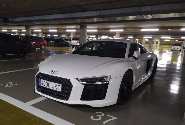 Audi R8 V10 2015