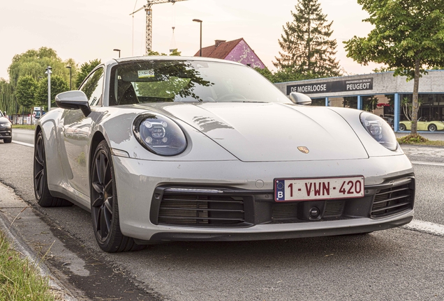 Porsche 992 Carrera 4S