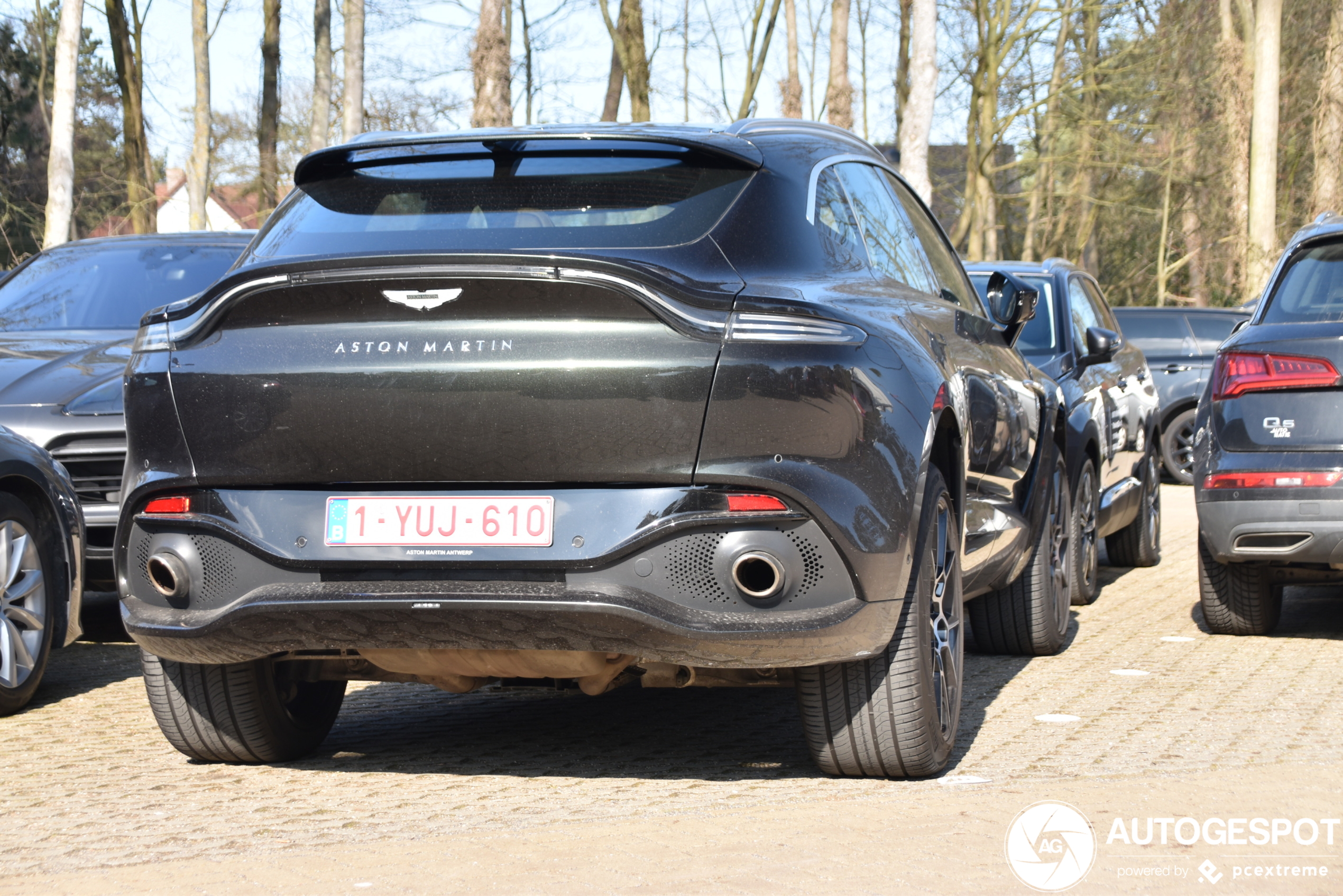 Aston Martin DBX