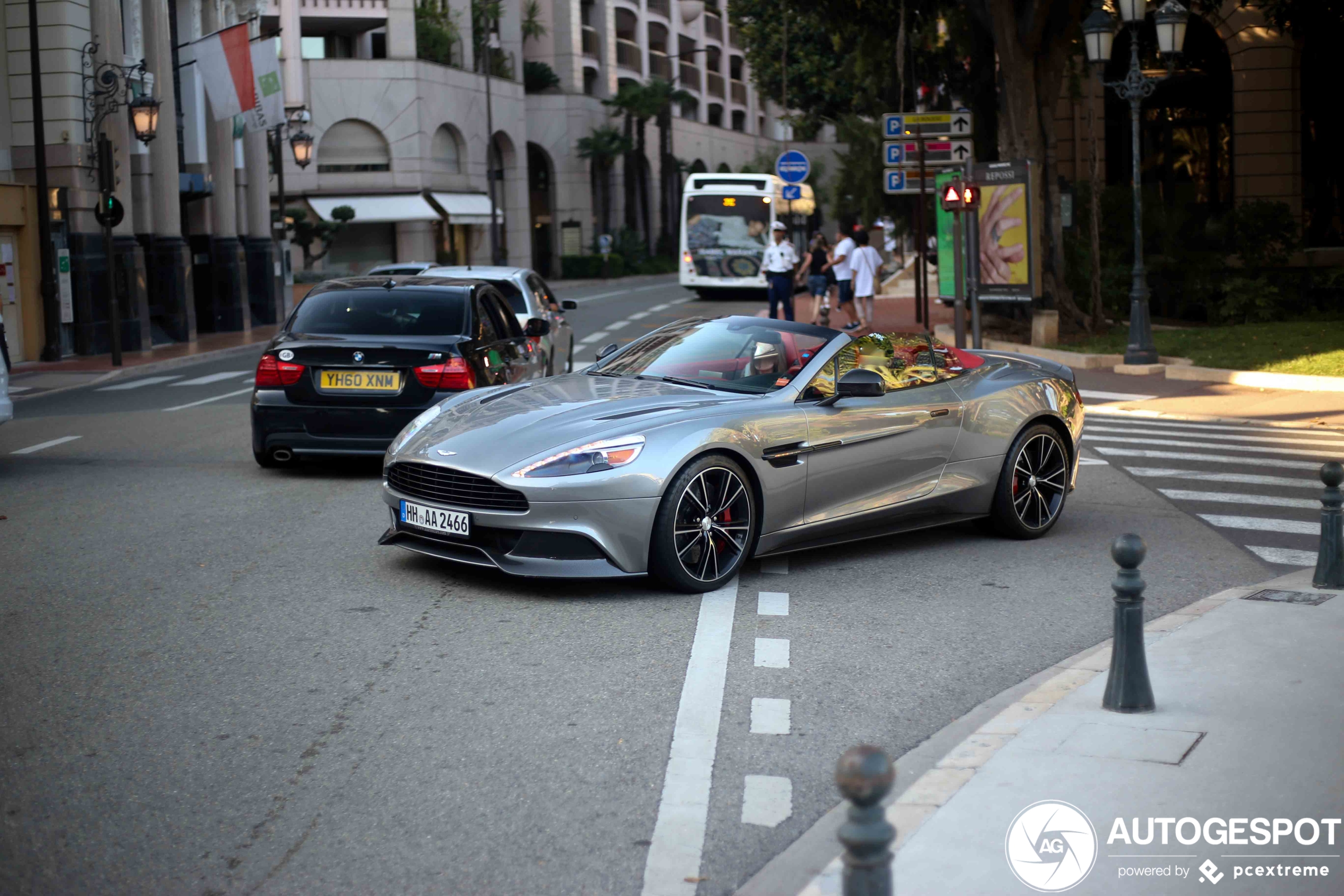 Aston Martin Vanquish Volante