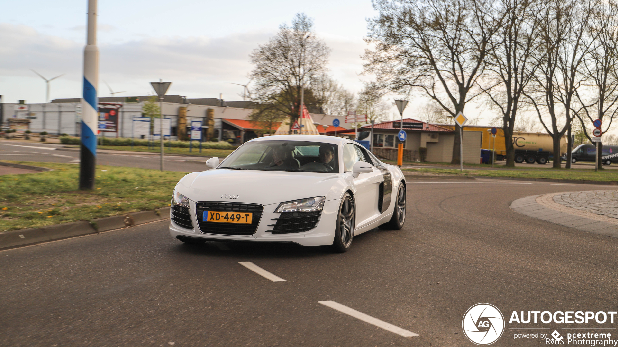 Audi R8