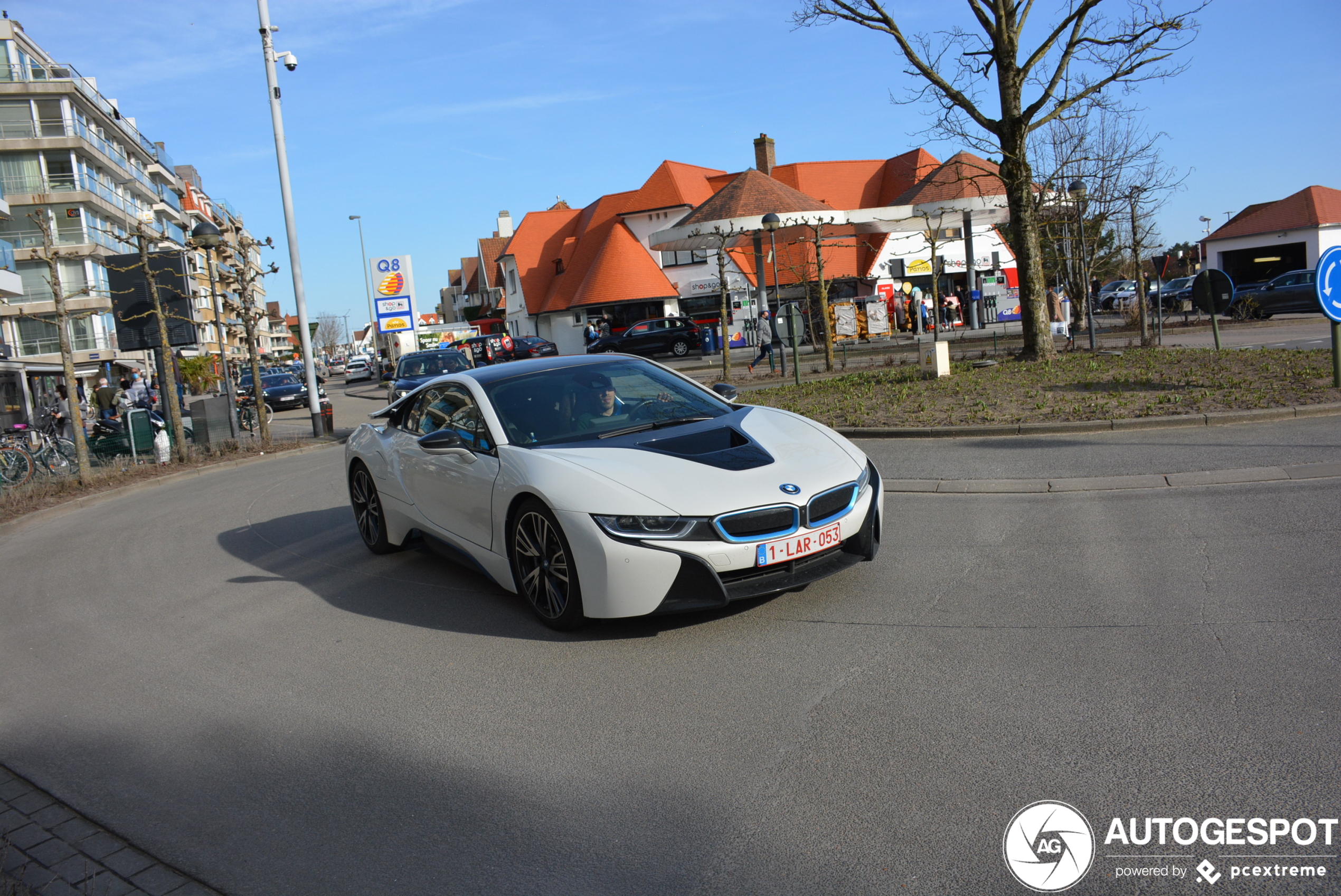 BMW i8