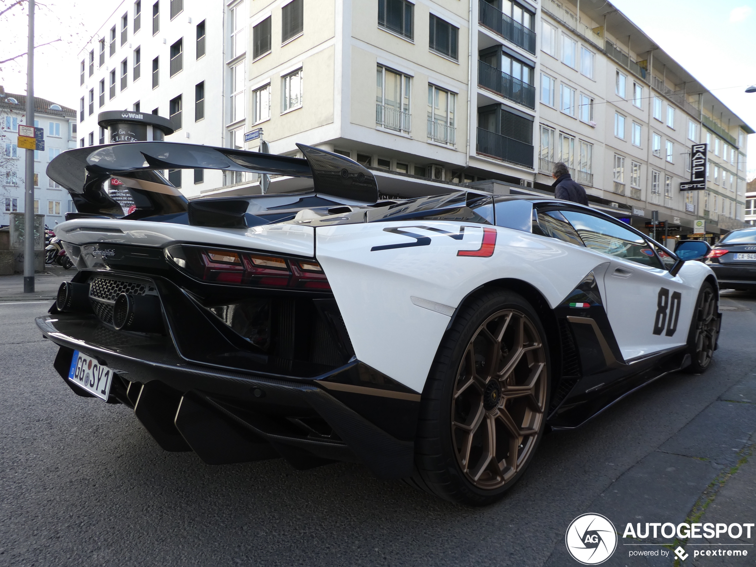 Lamborghini Aventador LP770-4 SVJ blijft niet onopgemerkt