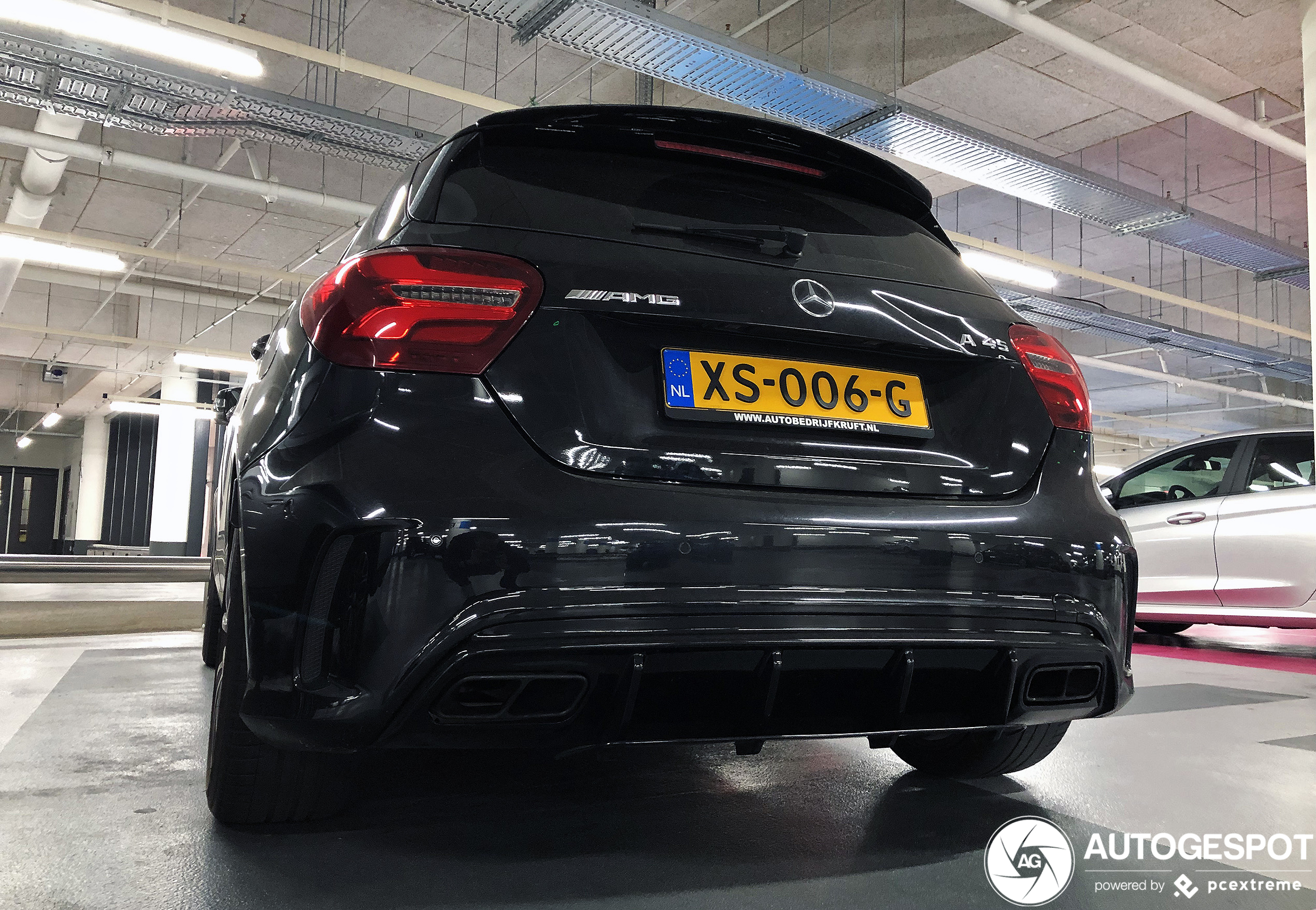 Mercedes-AMG A 45 W176 2015