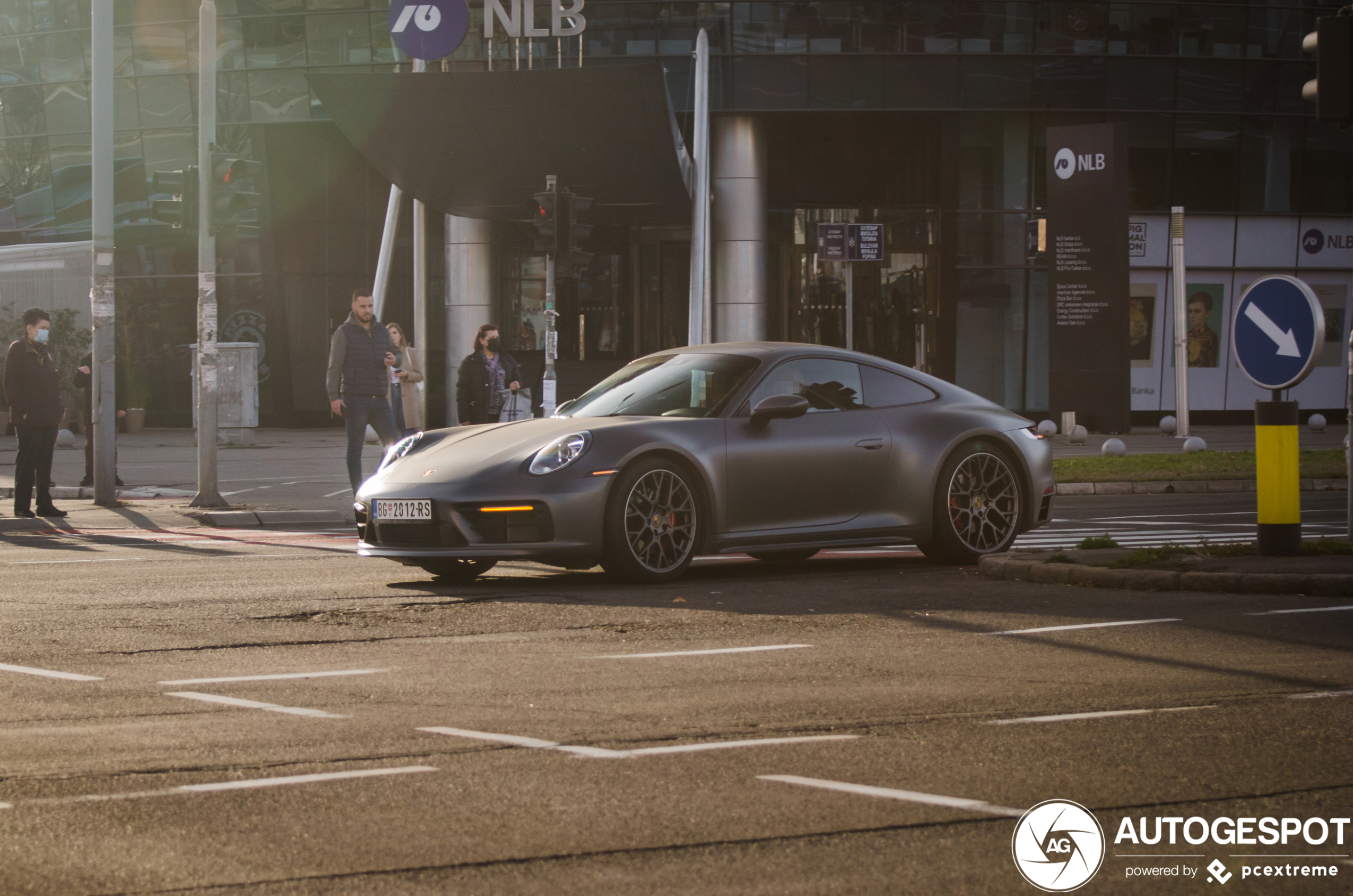 Porsche 992 Carrera 4S