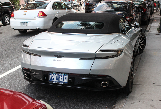 Aston Martin DB11 V8 Volante