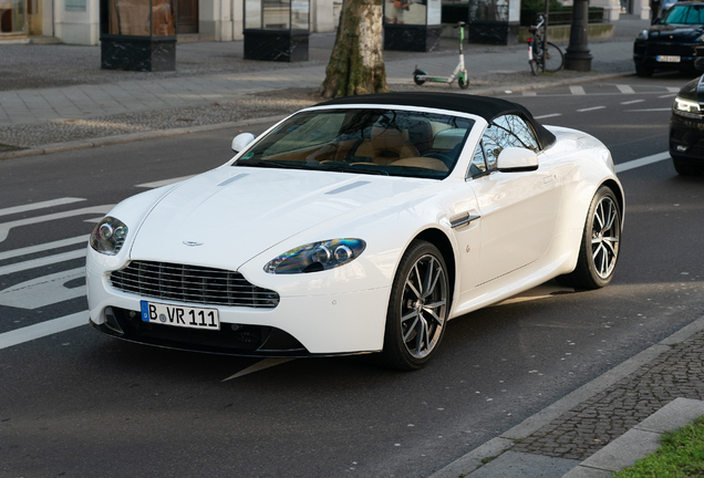 Aston Martin V8 Vantage Roadster 2012