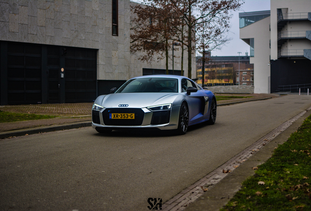 Audi R8 V10 Plus 2015