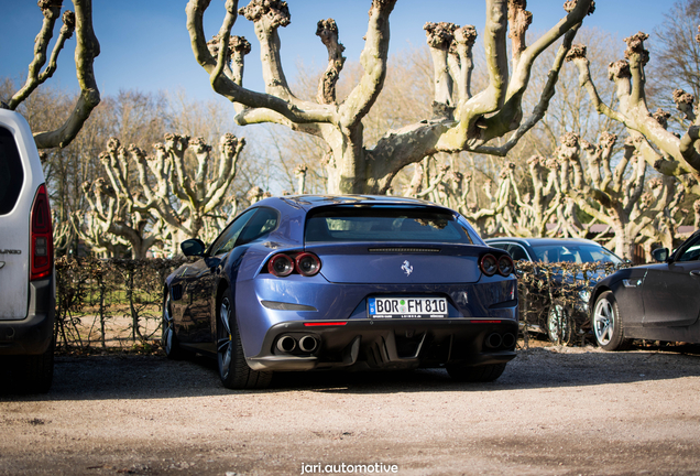 Ferrari GTC4Lusso T