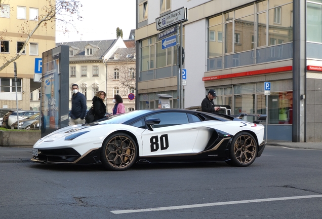 Lamborghini Aventador LP770-4 SVJ