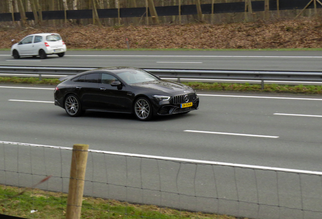 Mercedes-AMG GT 63 S X290