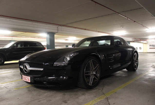 Mercedes-Benz SLS AMG