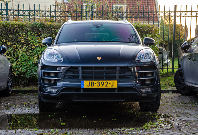 Porsche 95B Macan Turbo