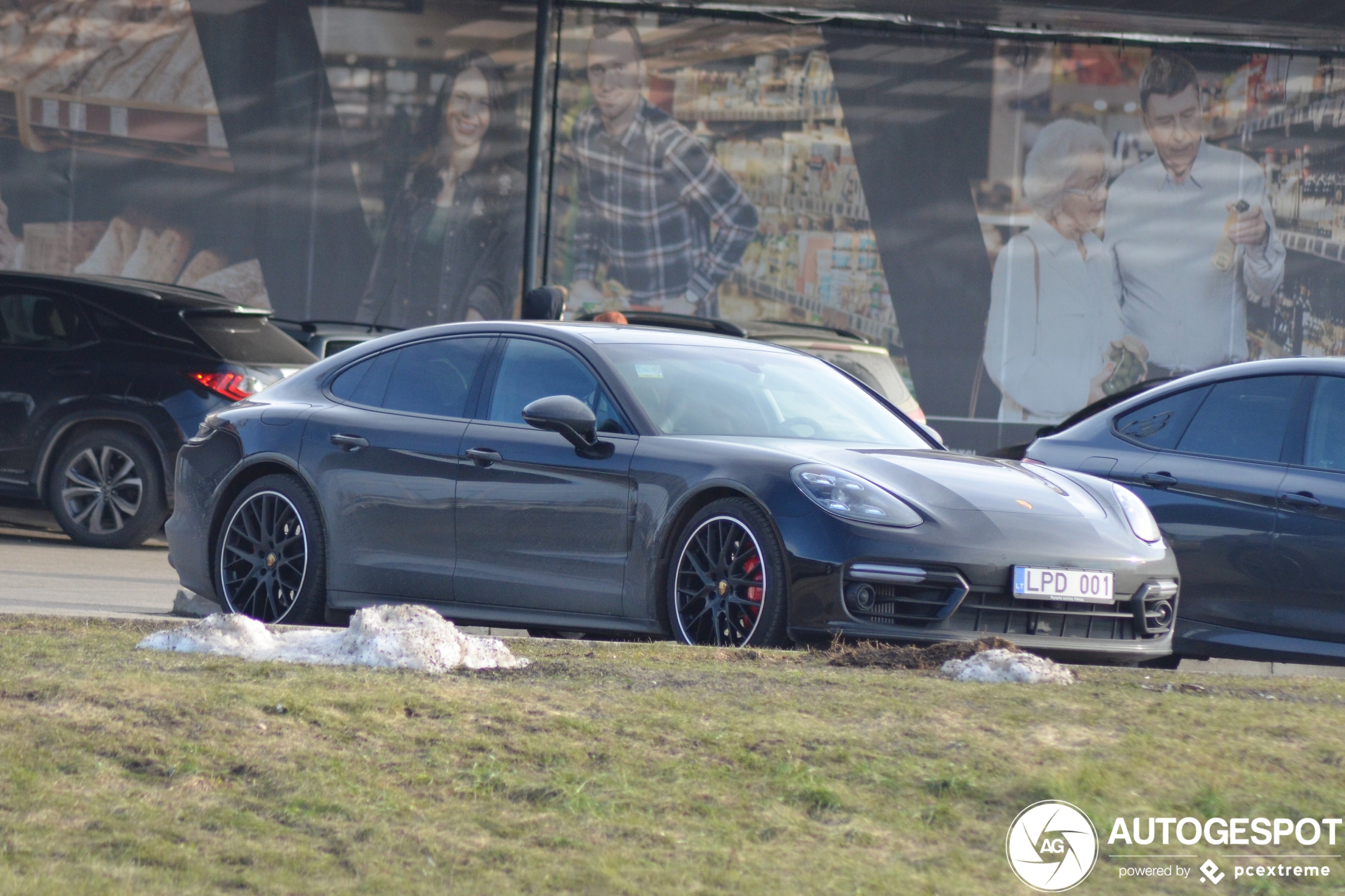 Porsche 971 Panamera GTS MkII