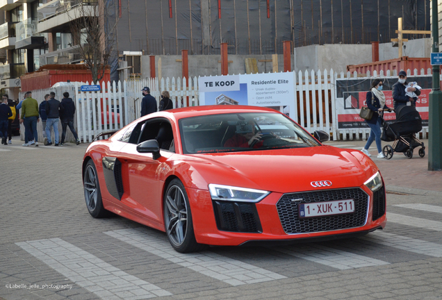 Audi R8 V10 Plus 2015