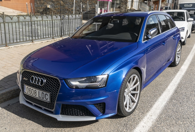 Audi RS4 Avant B8