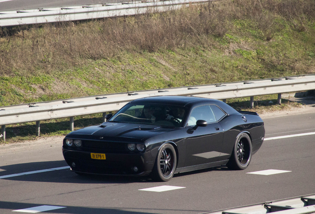 Dodge Challenger SRT-8