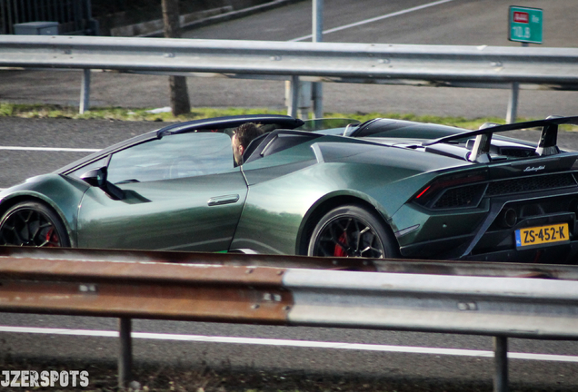 Lamborghini Huracán LP640-4 Performante Spyder