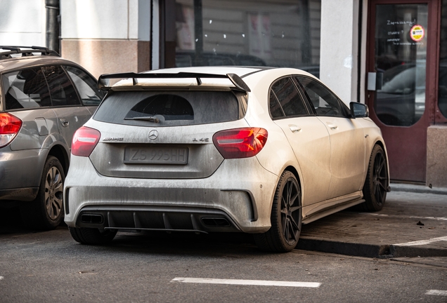 Mercedes-AMG A 45 W176 2015