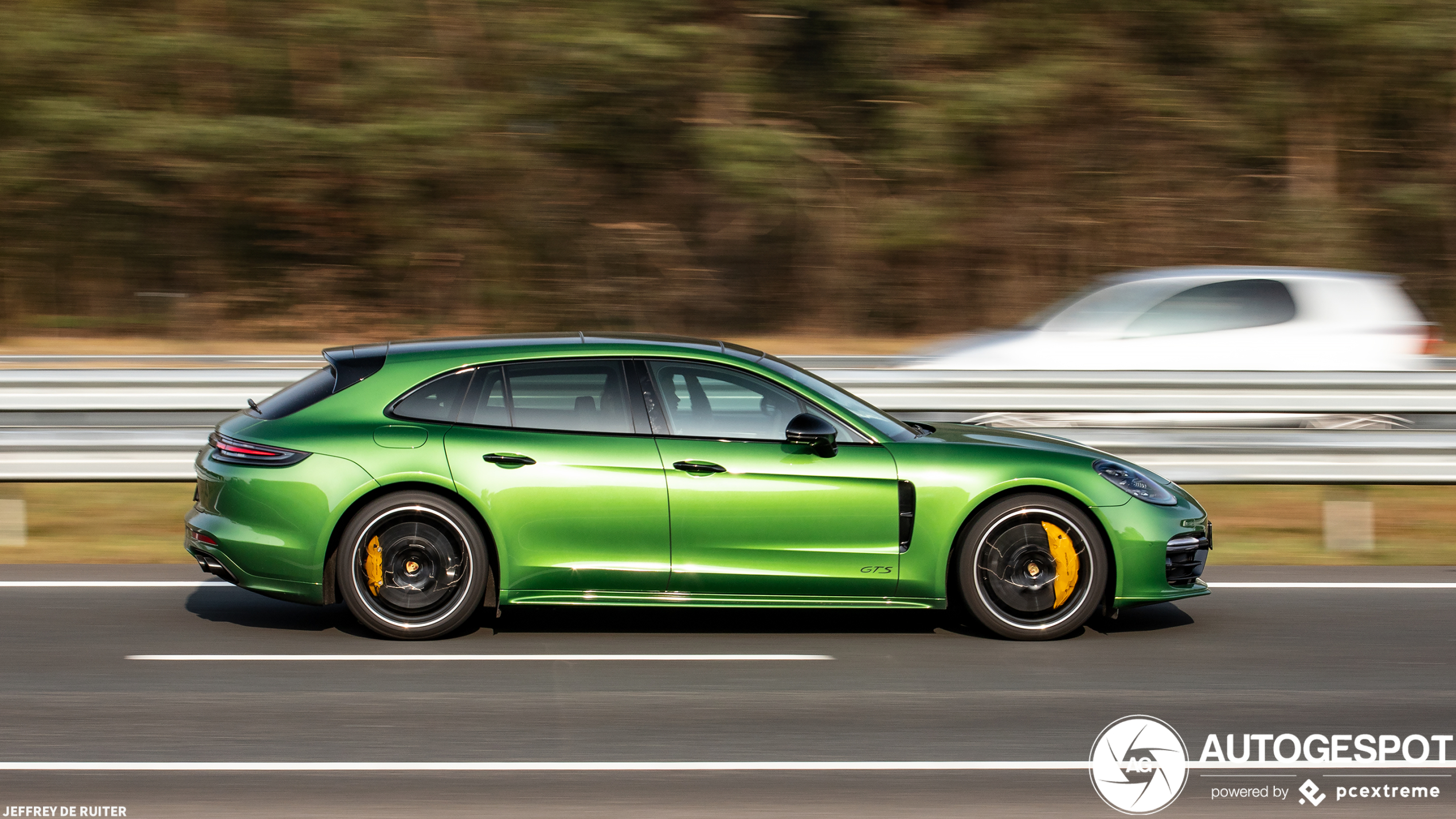 Porsche 971 Panamera GTS Sport Turismo