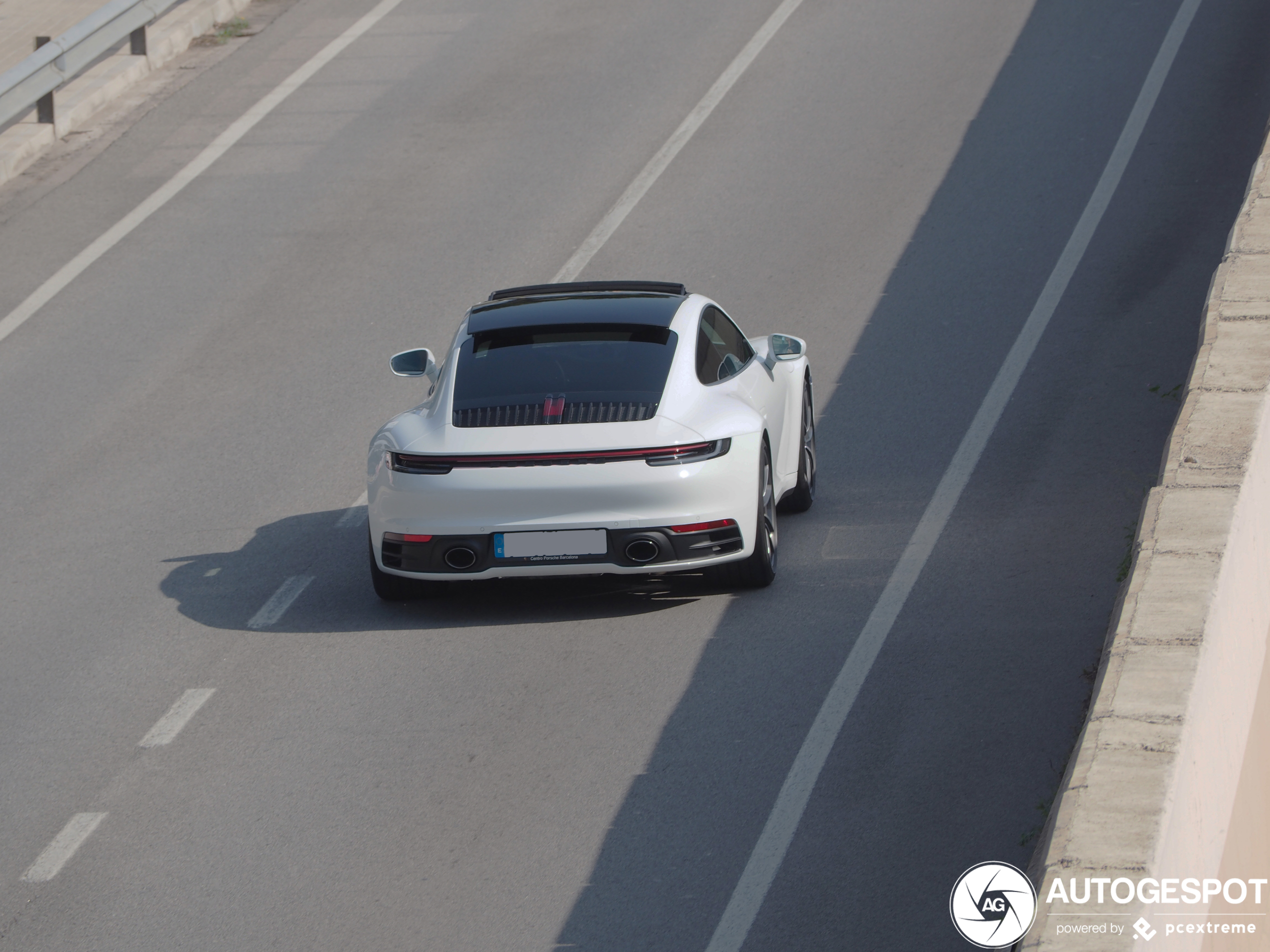 Porsche 992 Carrera 4S