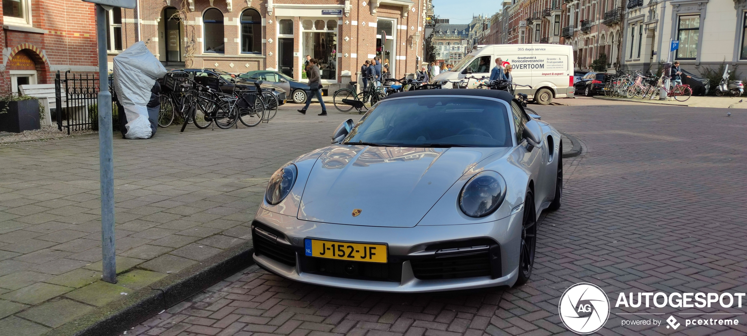 Porsche 992 Turbo S Cabriolet