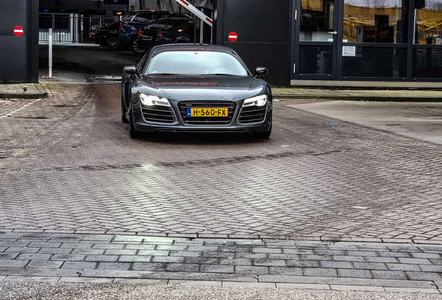 Audi R8 V10 Plus 2013