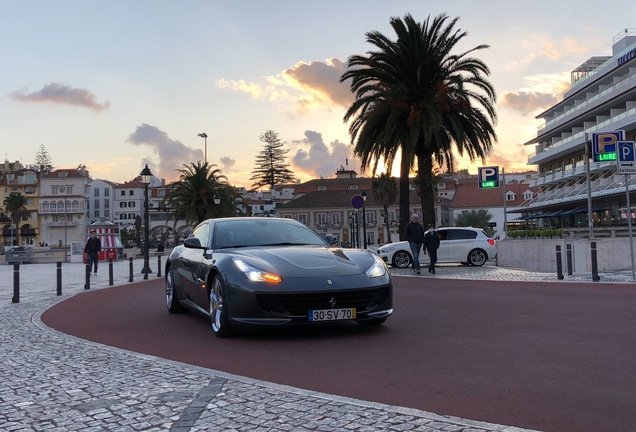 Ferrari GTC4Lusso