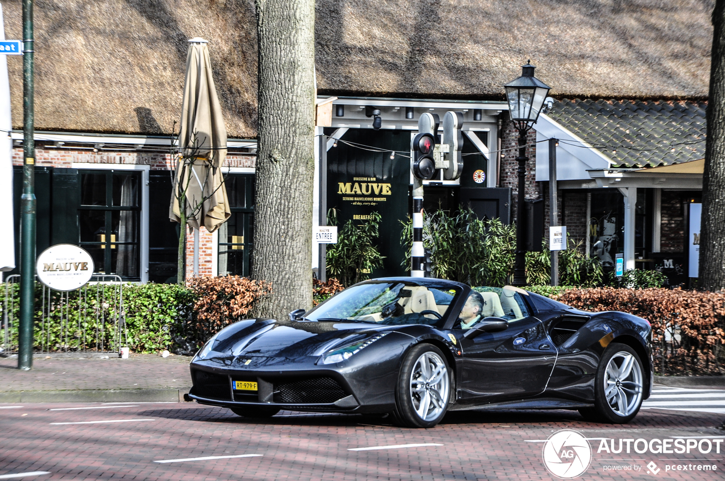 Ferrari 488 Spider