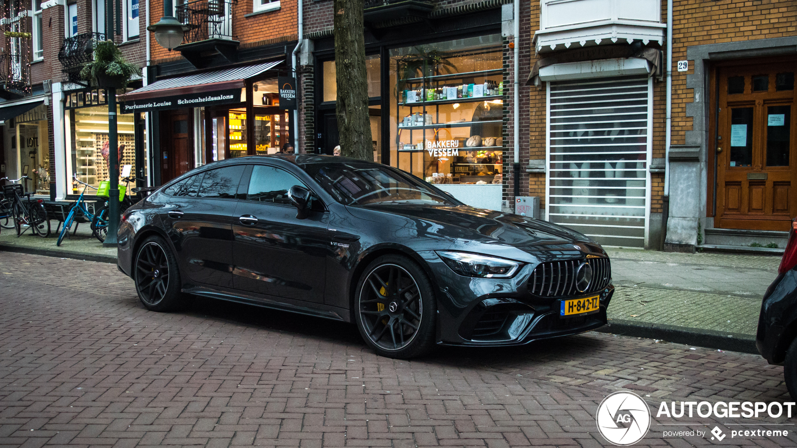 Mercedes-AMG GT 63 S X290