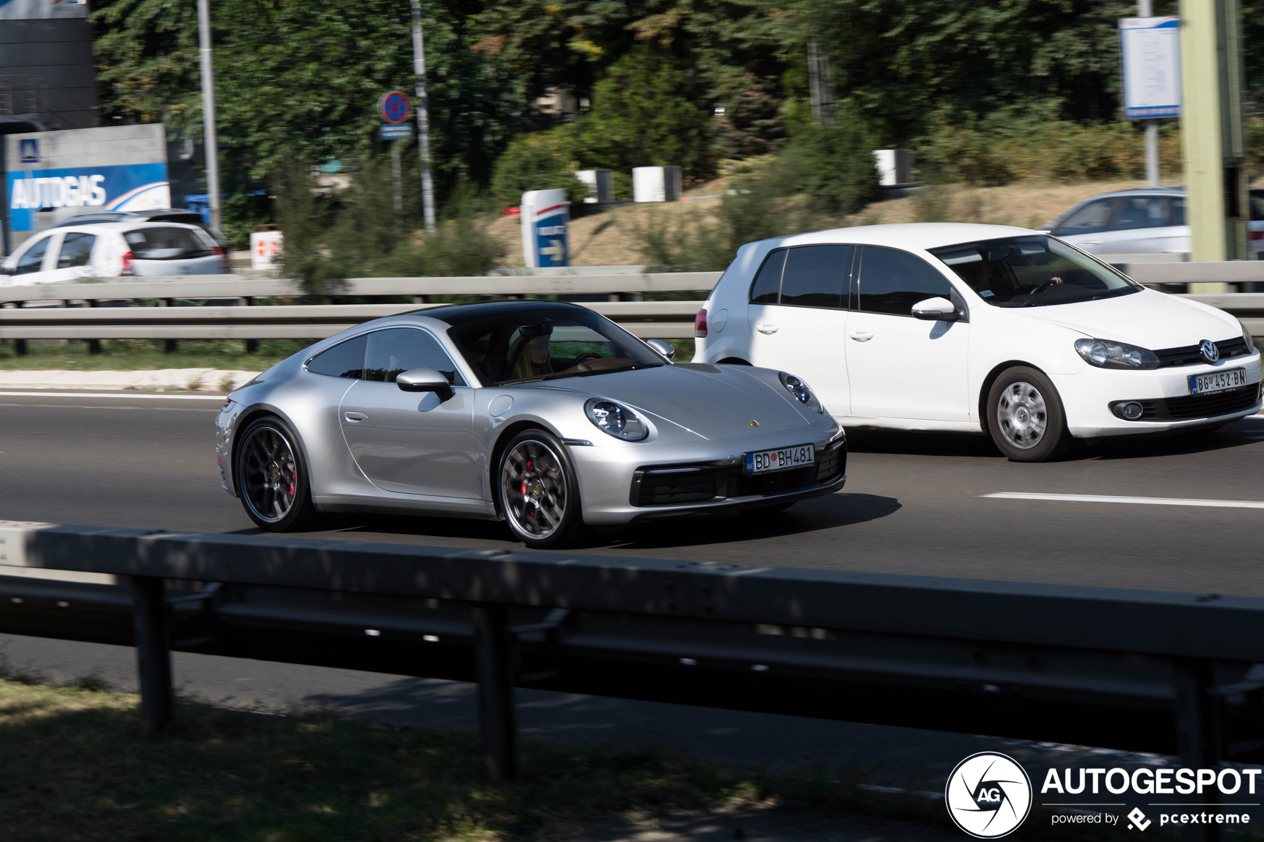 Porsche 992 Carrera 4S