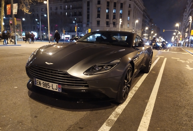 Aston Martin DB11