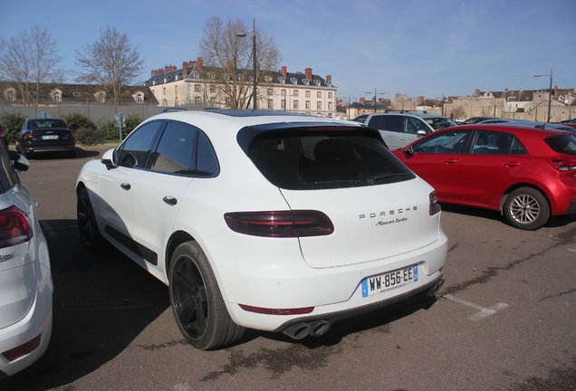 Porsche 95B Macan Turbo