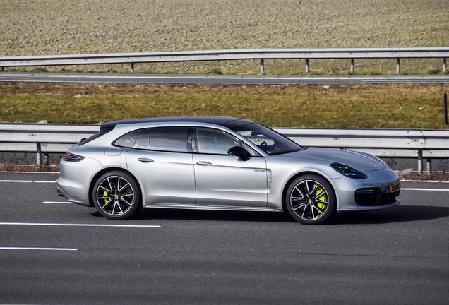 Porsche 971 Panamera Turbo S E-Hybrid Sport Turismo