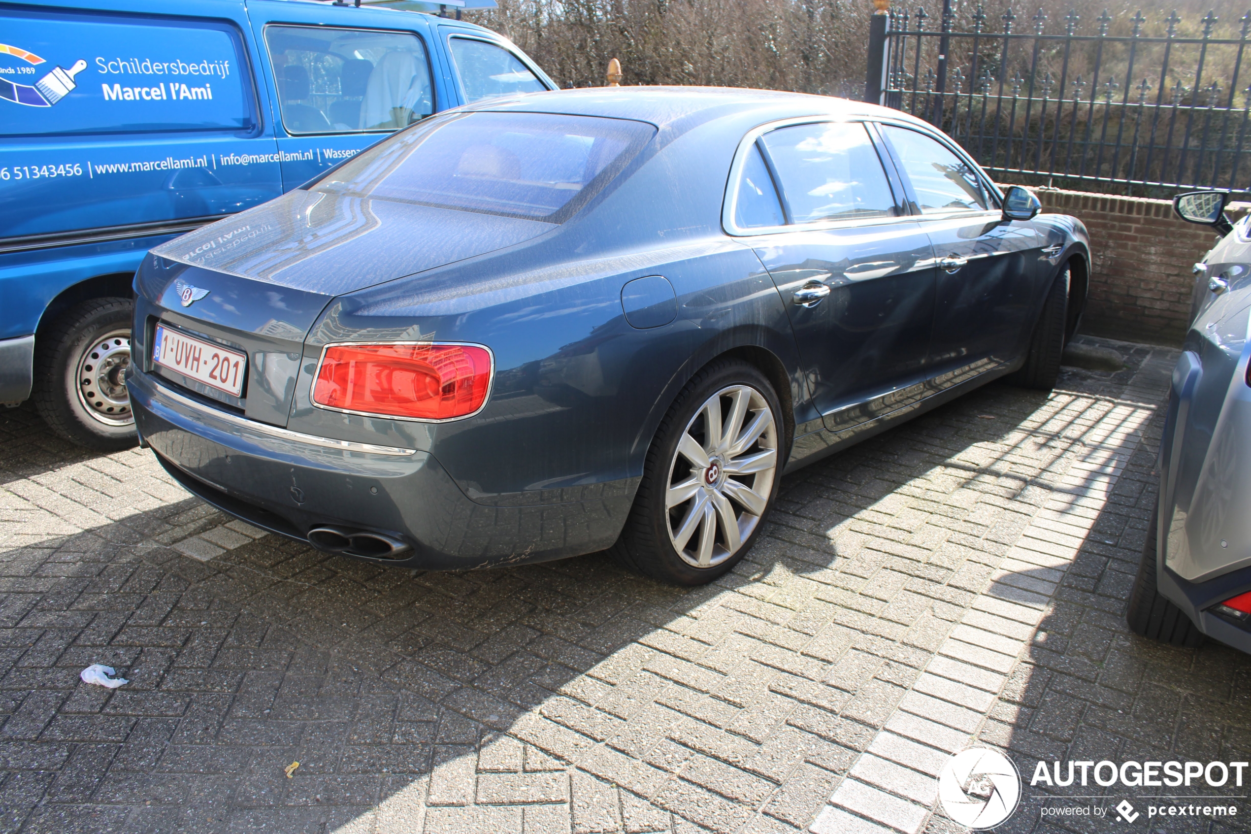 Bentley Flying Spur V8