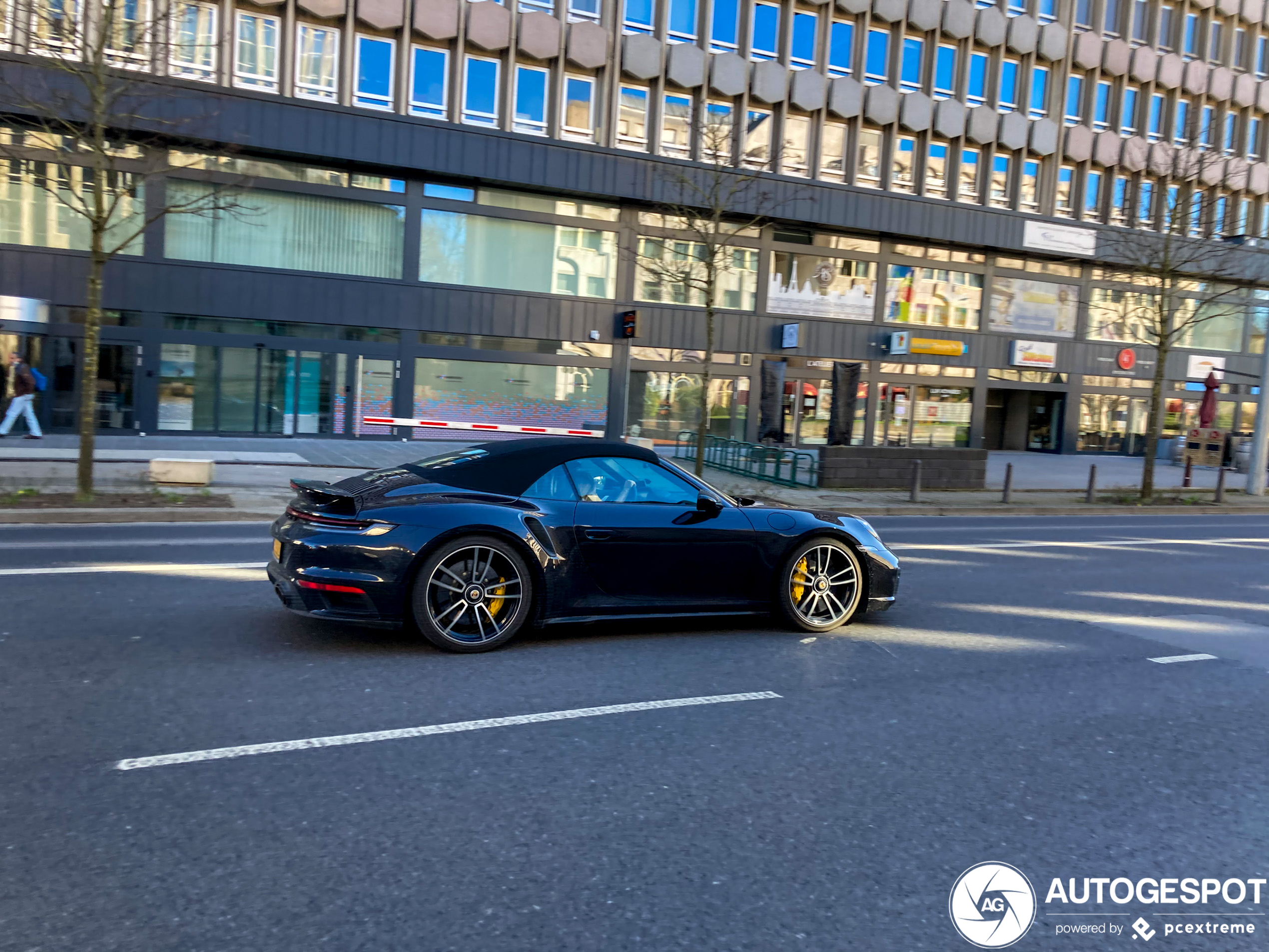 Porsche 992 Turbo S Cabriolet