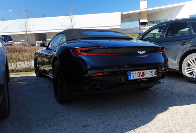 Aston Martin DB11 V8 Volante