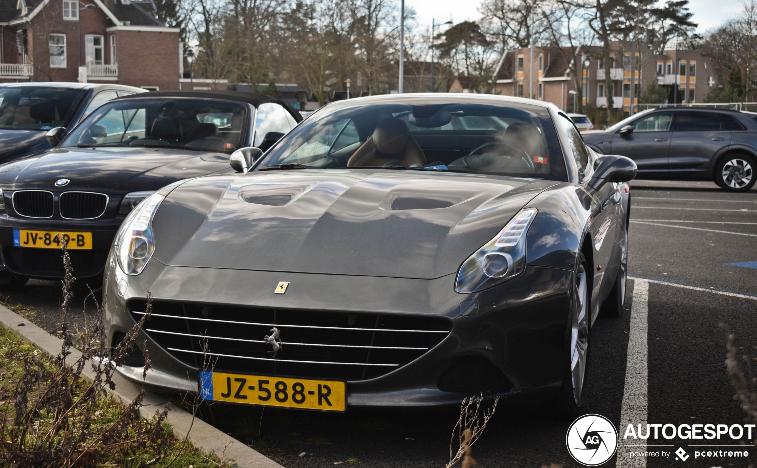 Ferrari California T