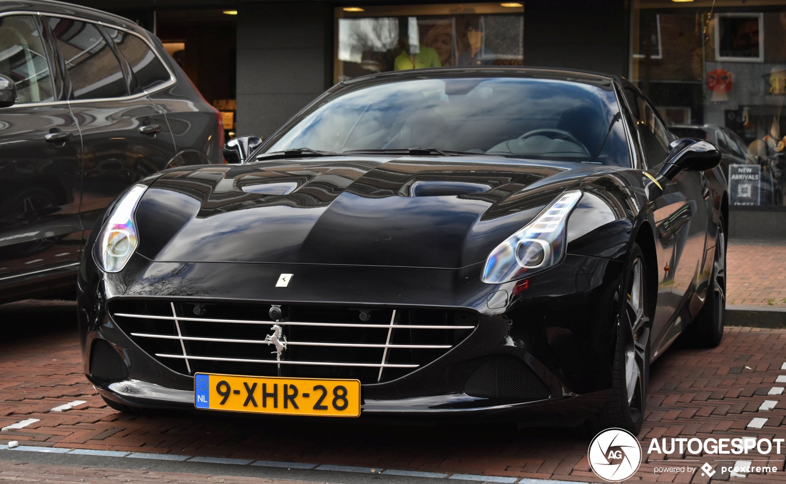 Ferrari California T