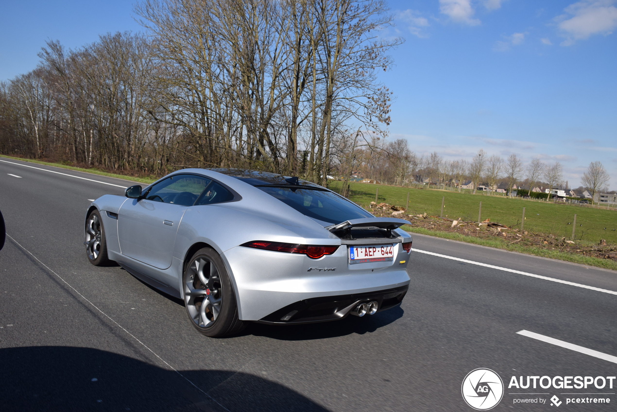 Jaguar F-TYPE 400 Sport Coupé