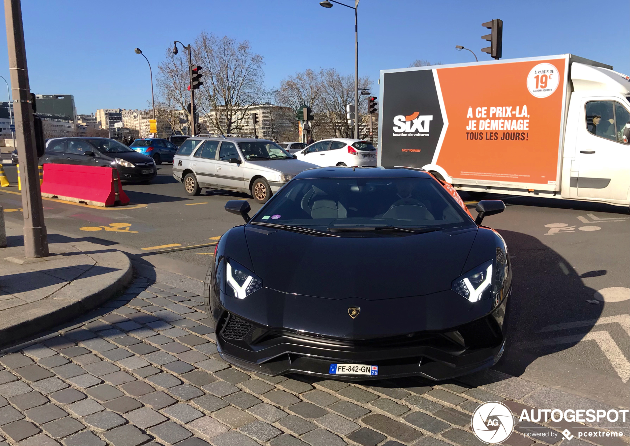 Lamborghini Aventador S LP740-4