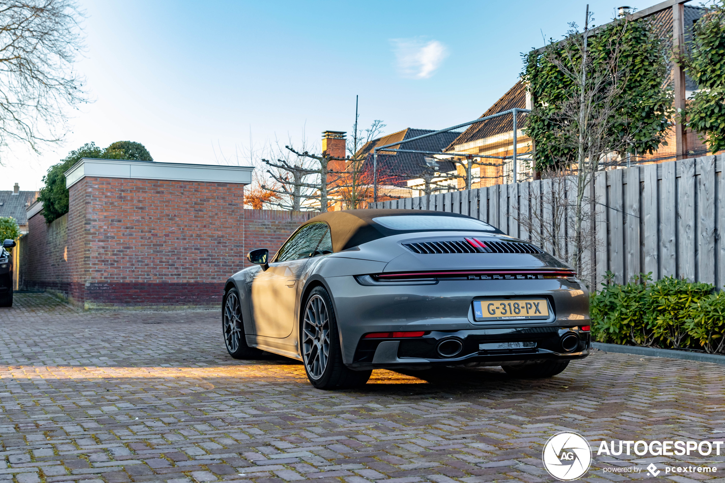 Porsche 992 Carrera 4S Cabriolet