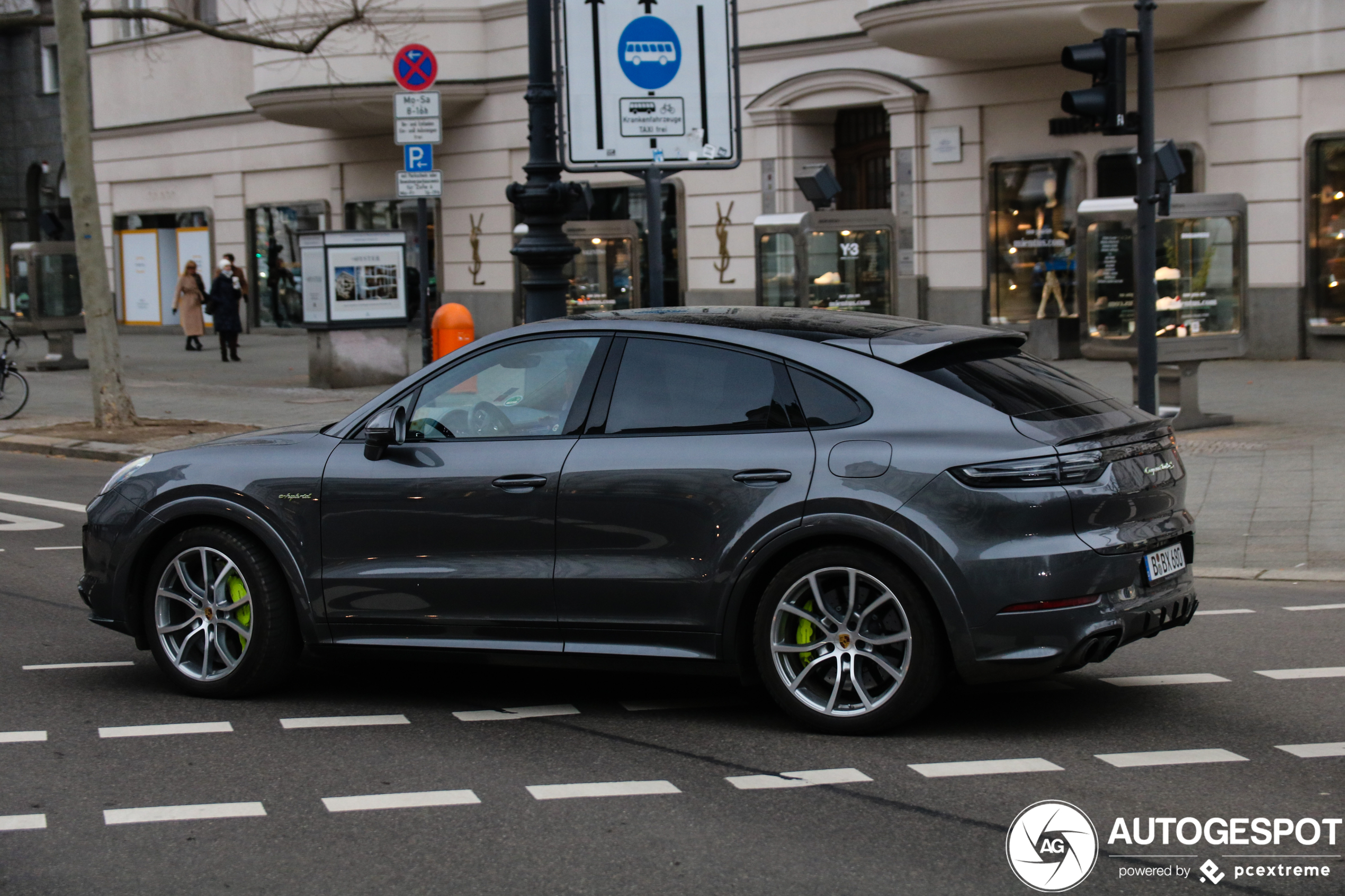 Porsche Cayenne Coupé Turbo S E-Hybrid