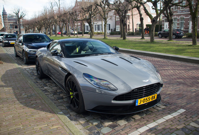 Aston Martin DB11 AMR