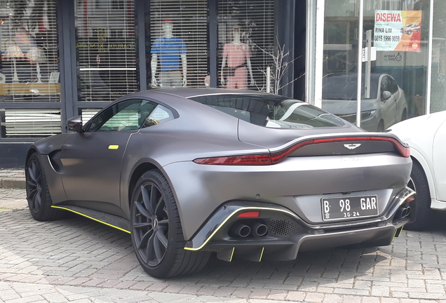 Aston Martin V8 Vantage 2018