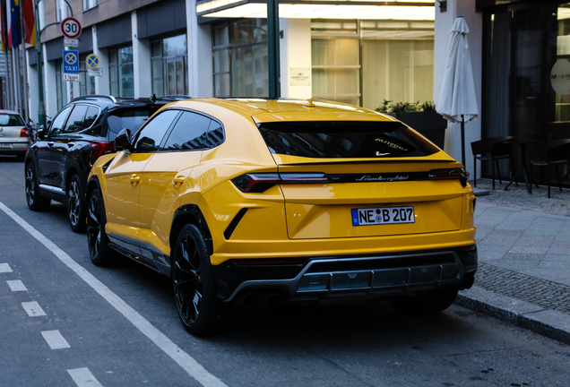 Lamborghini Urus