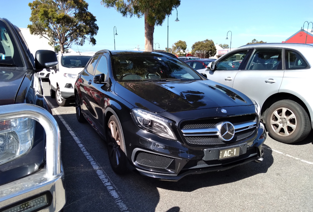 Mercedes-Benz GLA 45 AMG X156