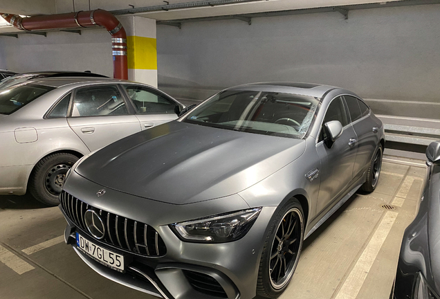 Mercedes-AMG GT 63 S X290